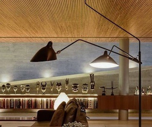 Forro de madeira ripada